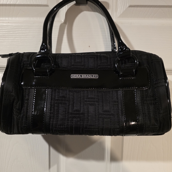 Vera Bradley Handbags - Vera Bradley small quilted barrel bag in the solid color Black